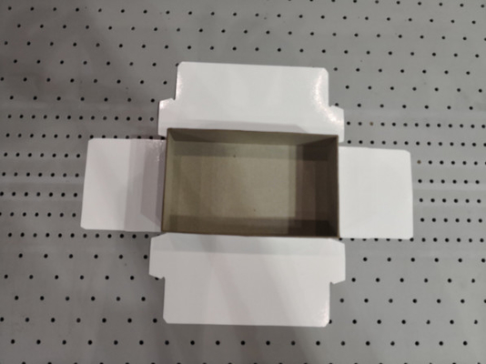 Het lijmen van Plaatsende Automatische Stijve Doos die Machine voor Karton/Plastic Doos maken