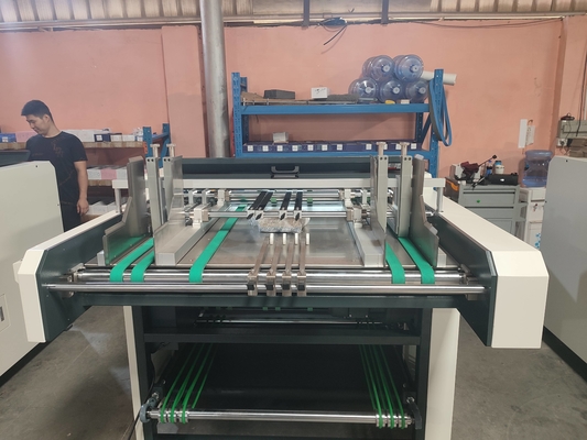 Automatische V-groefmachine - de ultieme oplossing voor efficiënte kartonnen groef in de vervaardiging van stijve dozen.