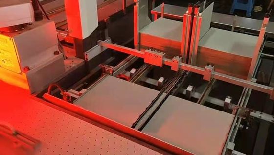 De Plaatsende Machine van de boekdekking voor het Geval van de Boekdekking het Maken en het Stijve Vakje Document Lijmen