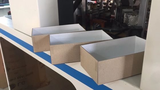 Automatische Hellings Zijhoek het Kleven Machine voor speciale dozenhoeken