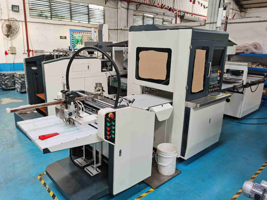 Automatische Stijve de Cakedoos die van Kartonkunsten Machine met Doosgeval maken