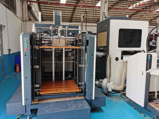 De stijve Doos die van de Giftcake Machine L120XW110mm met Dubbel Doos Verpakkend Systeem maken