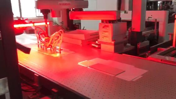 Automatisch Visueel Plaatsend Machine het Lamineren Vakje Document Karton