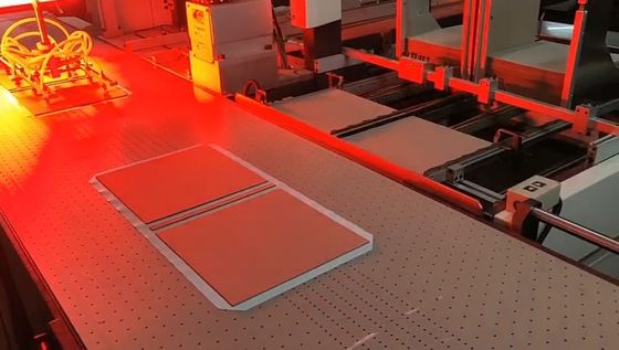 Semi-automatisch lijmtoepassingssysteem voor rigide box hard cover productielijn