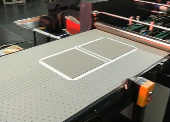 Het Automatische Geval die van de spelraad tot Machine maken Mobiele Rugdekking Productiemachine