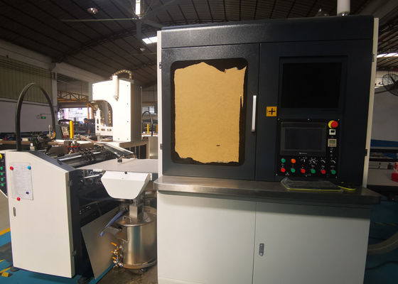 W3182XH2117mm Automatisch Geval die de telefoon van Machinehardcover het maken van machine behandelen maken