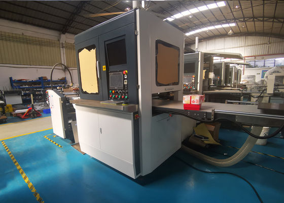 LS 450 S. Box Positioning Machine die wordt gebruikt om het Binnenvakje op het Document te kleven om Mobiel Telefoonvakje te maken.