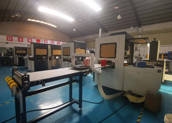 LS-450plus High-End de Lijmende en Plaatsende Machine van de Parfumdoos voor Stijve Doos