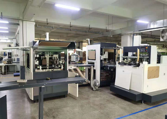 LS 450 S. Box Positioning Machine die wordt gebruikt om het Binnenvakje op het Document te kleven om Mobiel Telefoonvakje te maken.