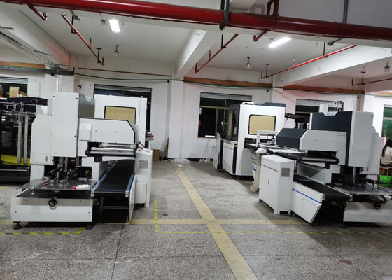 Kosmetische volledig Automatische Stijve Doos die Machine maken 0.8mm 3mm