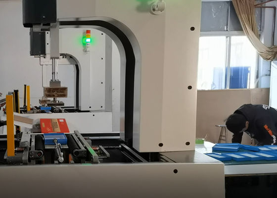 De commerciële Verpakkende Machine die van de Schoen Stijve Doos lengte 10mm 100mm vouwen