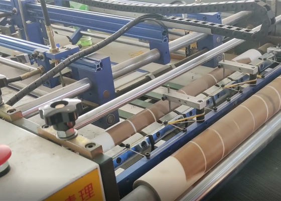 Vier Kanten Automatisch Geval die het Type van Machineboek Moeilijk om Wijnvakje maken het Maken van Machine te behandelen