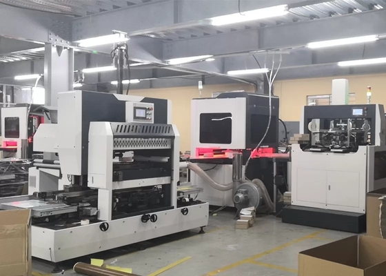 Ls-300B Automatische kartondoos die machine maken die hardcover de doos maken die van de machineverpakking machine maken